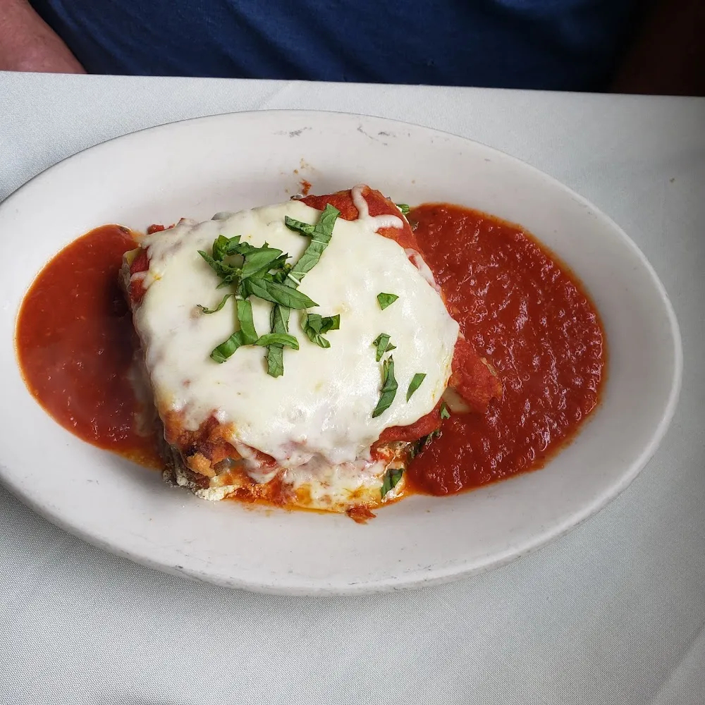 Chicken Parmigianna Plate with Pasta